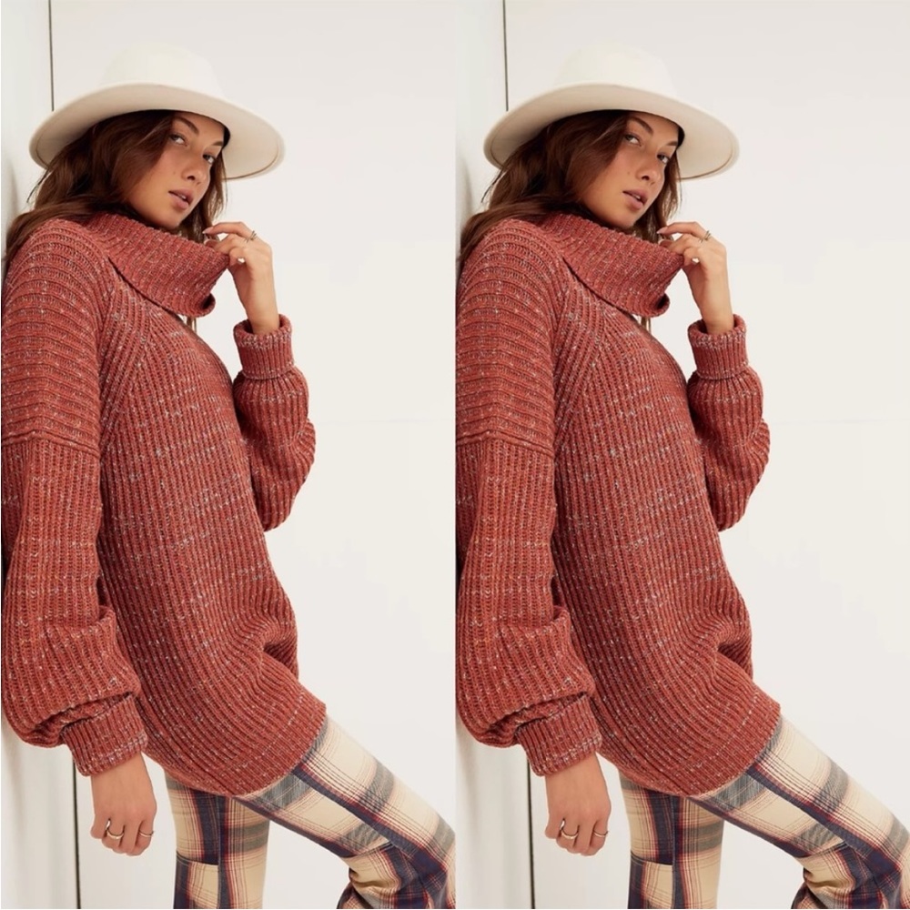 Free People Leo Cowl Neck Tunic Sweater - Small